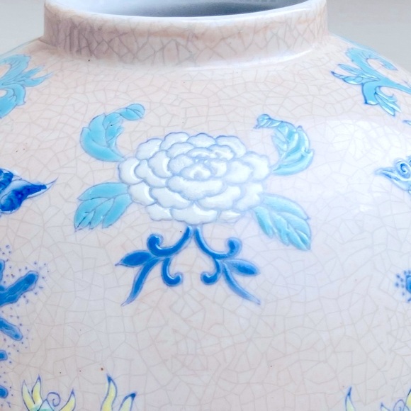 Gorgeous Old Vase-Asian Style, Globe Shaped, Pastel Blues, Green, Peach, Yellow - Picture 16 of 16